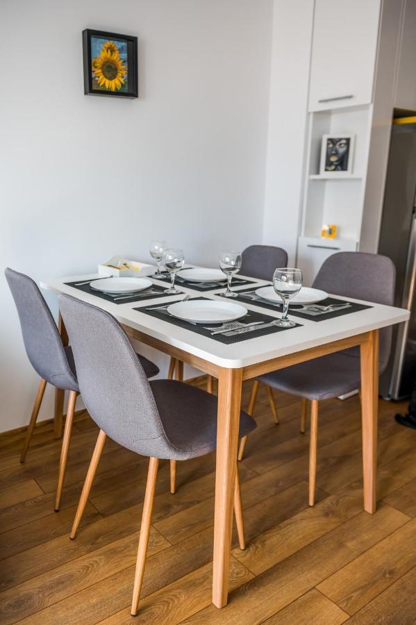 City View Apartment With 2 Bedrooms And Free Garage Blagoevgrad Bagian luar foto