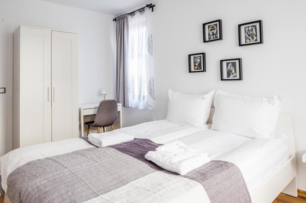 City View Apartment With 2 Bedrooms And Free Garage Blagoevgrad Bagian luar foto