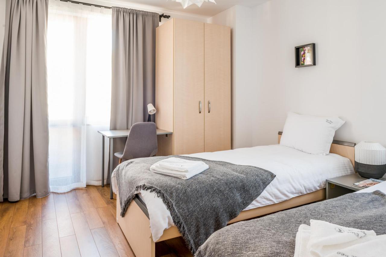City View Apartment With 2 Bedrooms And Free Garage Blagoevgrad Bagian luar foto