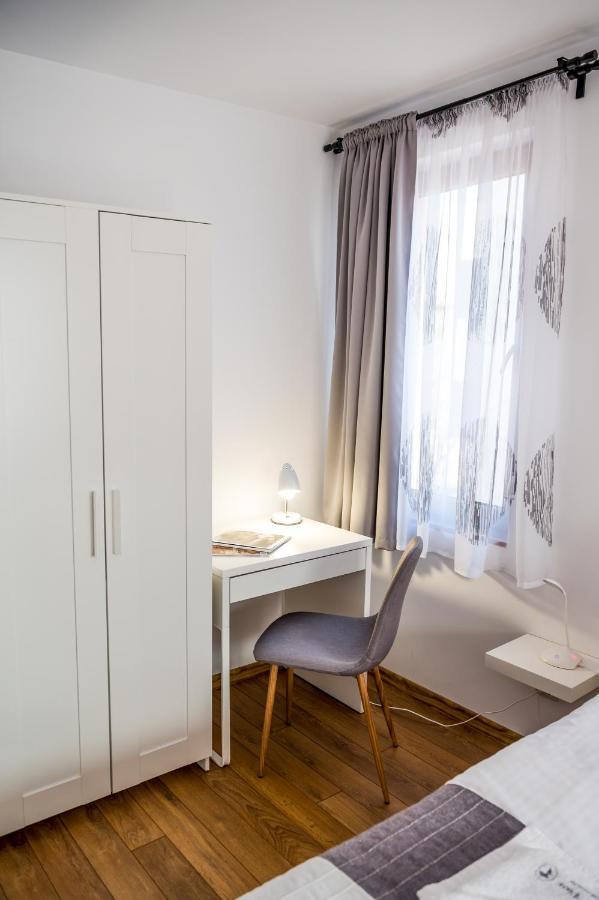 City View Apartment With 2 Bedrooms And Free Garage Blagoevgrad Bagian luar foto